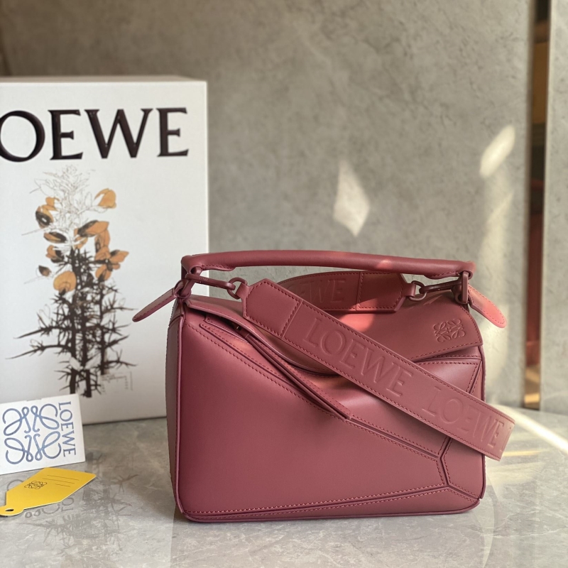 l*ew* handle bags